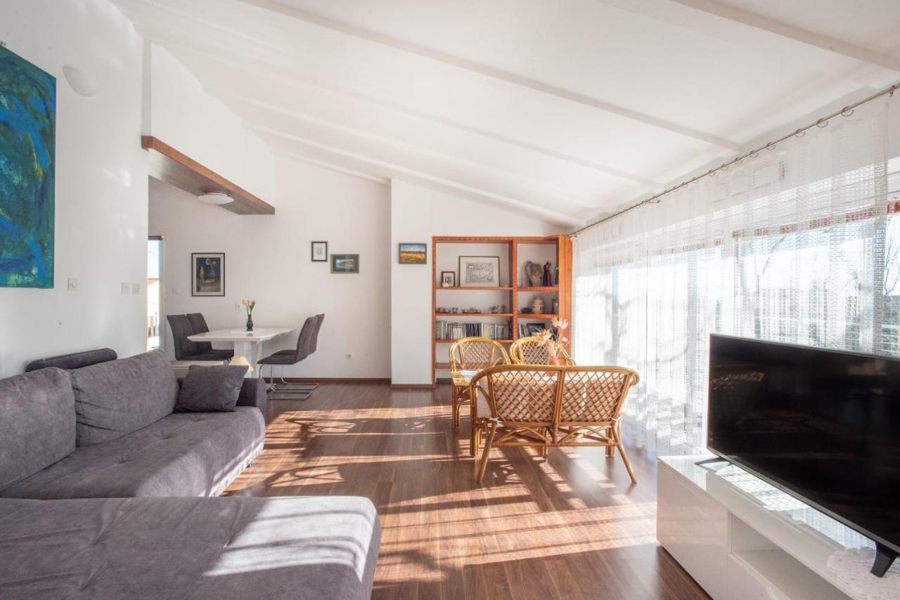 Апартаменты Haus Mirela Лижнян Экстерьер фото